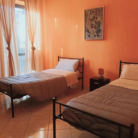 شقة La Casa Di Laura تشيرييه المظهر الخارجي الصورة